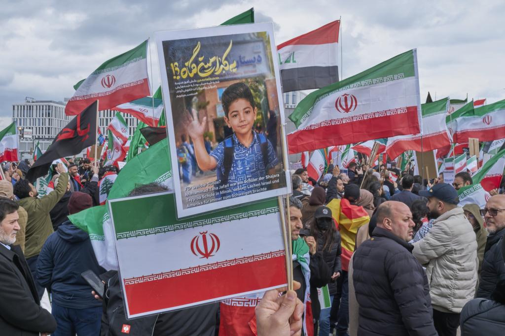 Anti-Iran war protest. Potsdamer Platz, Berlin
