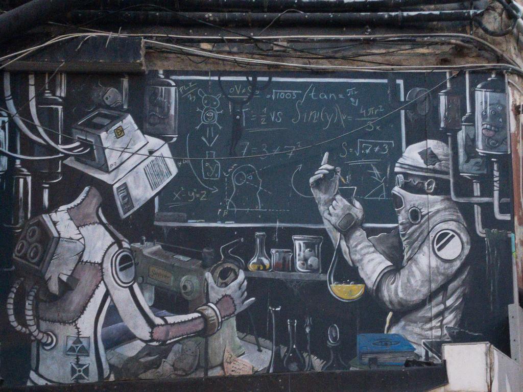 Man and robot. HaMelekh George Street, Tel Aviv.